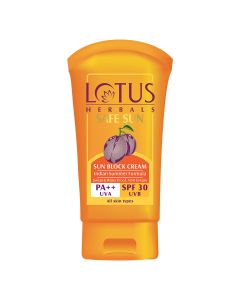 Lotus Herbals Strawberry Lip Balm 5 gm | Moisturises Dry & Cracked Lips | Gives Soft, Hydrated Supple Lips | For Dry, Cracked & Chapped Lips